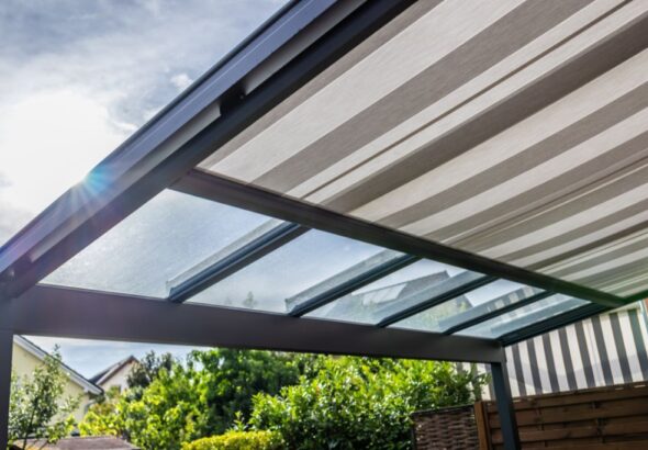 Szklane zadaszenie tarasu